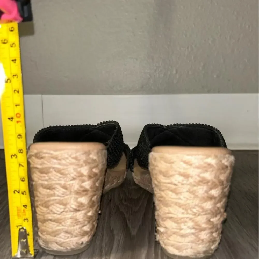 Tommy bahama black woven wedge